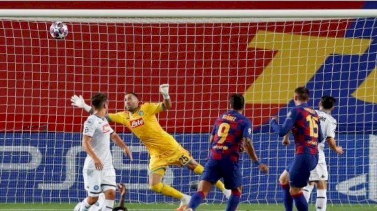 برشلونة يحقق فوزاً سهلاً على نابولي ويتأهل لمواجهة باير ميونخ