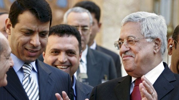 صورة من الارشيف