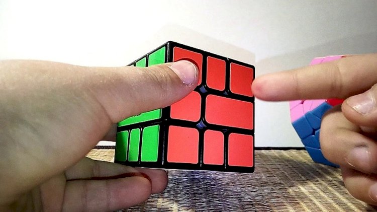 اليابانيون يبتكرون أصغر مكعب روبيك في العالم