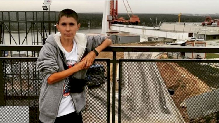 الشاب الروسي دينيس فاشورين