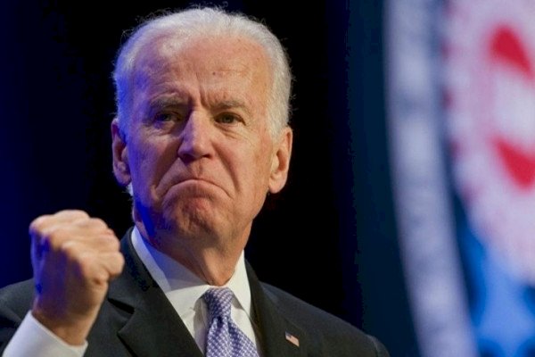 جو بايدن
