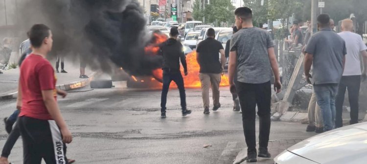 احتجات في مخيم الامعري على اعتقالات السلطة 