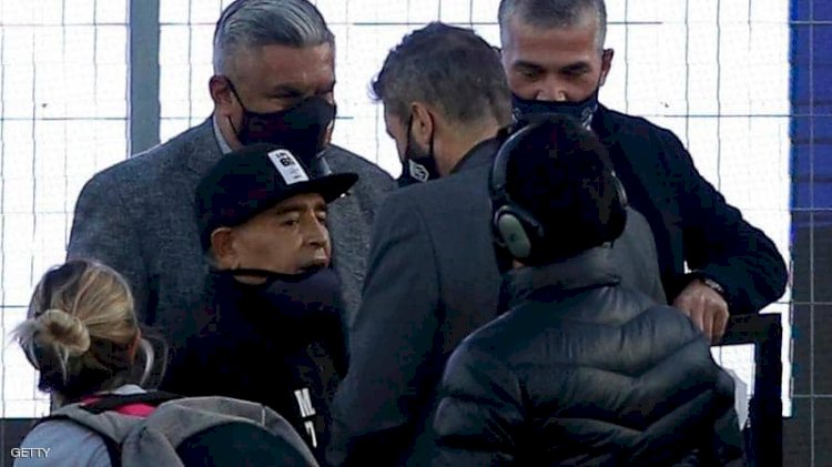 مارادونا أدخل المستشفى وحالته ليست خطيرة بحسب طبيبه الخاص