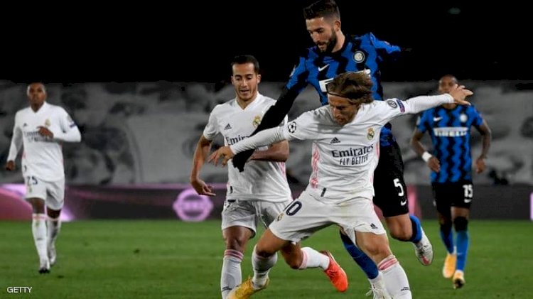 جانب من موقعة ريال مدريد وإنتر ميلانو.