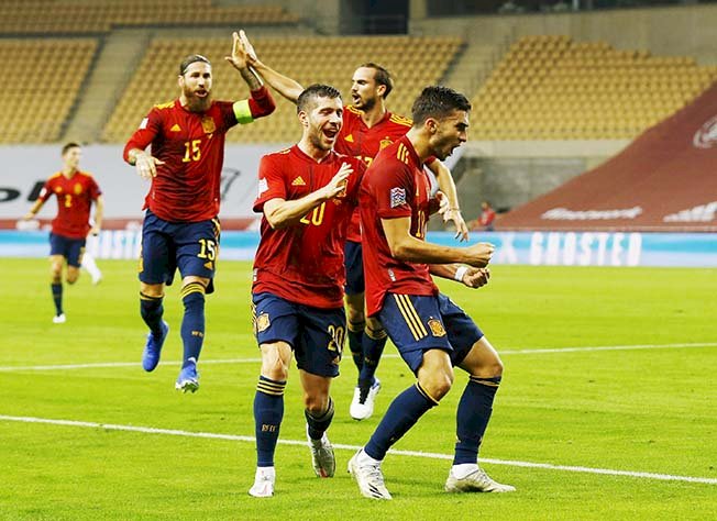 منتخب إسبانيا 6 -صفر في دوري أمم أوروبا