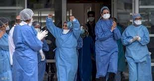 صورة توضيحة لمجموعة من المتعافين من كورونا 