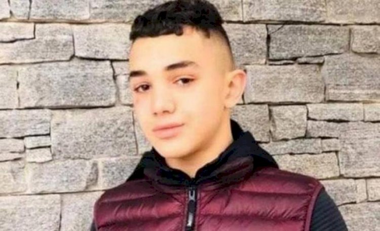 الأسير الطفل أمل نخله البالغ من العمر 17 عاما 