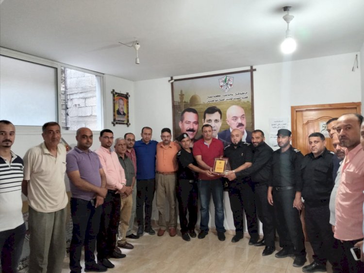 حركة فتح في محافظة الشمال تستقبل في مقرها وفداً من قيادة مديرية الدفاع المدني بمحافظة الشمال وذلك تعزيزاً لحالة الشراكة والتعاون بين تيار الإصلاح الديمقراطي والمؤسسات الخدماتية.