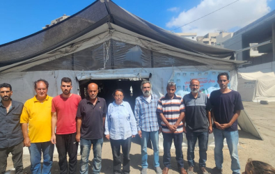 في اليوم العالمي للتضامن مع الصحفي الفلسطيني.. لجنة الطوارئ العليا تثمن شجاعة الإعلاميين في غزة