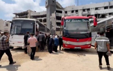 شركات الباصات في قطاع غزة تعلن توقف نقل الموظفين