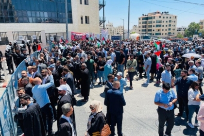 رام الله:  نقابة المحامين تعلّق العمل أمام كافة المحاكم اليوم