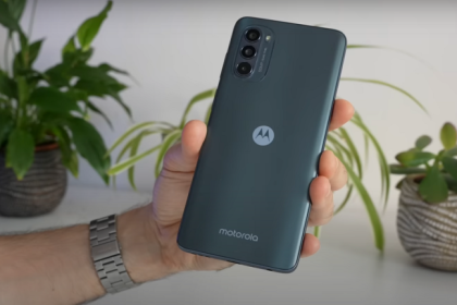 هاتف يعيد أمجاد موتورولا في عالم الأجهزة الذكية