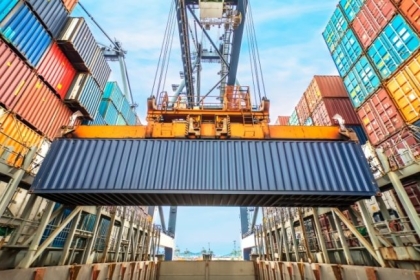 استيراد أول شحنة فلسطينية ضمن مبادرة الشحن بالحاويات لسعة 40 قدما