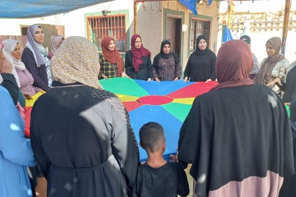 مجلس المرأة بالمحافظة الوسطى يستكمل  فعاليات التأهيل النفسي بعد الحروب بعنوان "كيف تنقذ مجتمعاً"