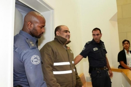 الاحتلال يحكم على الأسير محمد الحلبي بالسجن 12 عامًا