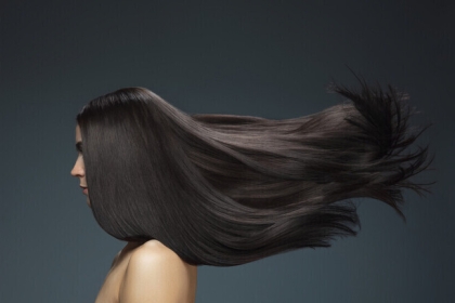 خبير يقدم مجموعة نصائح لـ "تعزيز" نمو الشعر الجديد