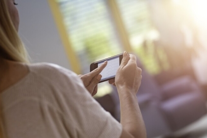 خبير يشير إلى علامات قد تعني أن تطبيقك سيتجسس عليك