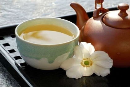 اكتشاف جزيئات فعالة ضد مرض الزهايمر في الشاي الأخضر