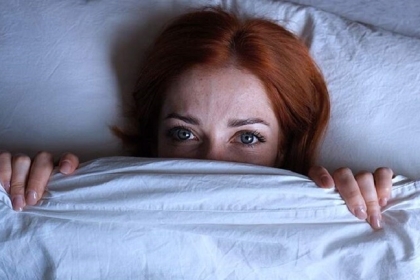 أسباب شلل النوم