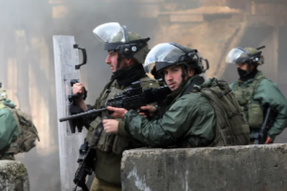 مقتل جندي "إسرائيلي" وإصابة 3 في انفجار وقع الليلة بقاعدة عسكرية في الأغوار