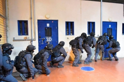 ملف الأسرى بساحة غزة يعلن دعمه لخطوات الأسرى في مواجهة الاحتلال وإجراءاته الانتقامية بحقهم