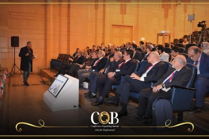 الدكتور كلوب يُلقي محاضرة علمية في القاهرة حول القصور الوريدي المزمن