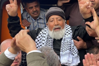 حركة فتح بساحة غزة تهنئ شيخ الأسرى فؤاد الشوبكي مناسبة الإفراج عنه من سجون الاحتلال