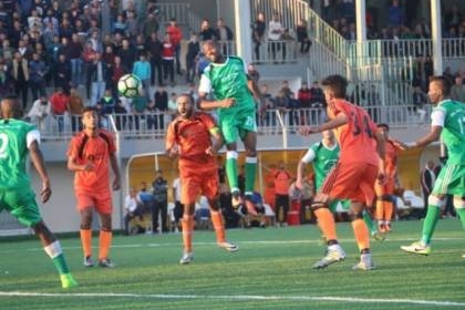 5 صفقات جديدة لأندية الممتازة في غزة