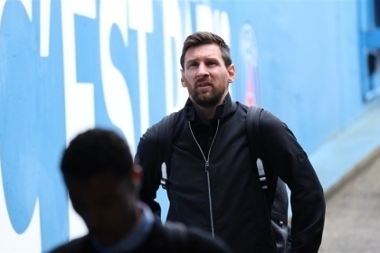 رداً على "صافرات الغضب".. ميسي خارج "الحديقة"