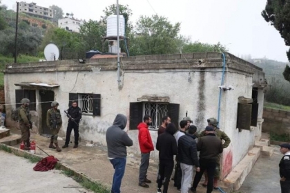 إصابة مواطن بعد رشق مستوطنين مركبته جنوب بيت لحم