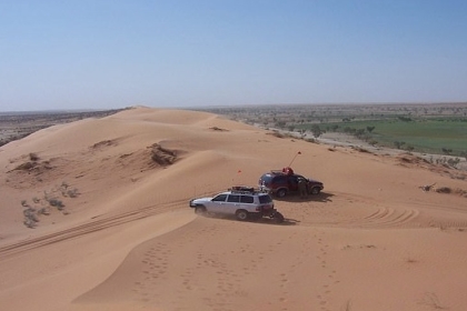 عائلة تنجو من الموت في الصحراء بفضل آلة قهوة وأجهزة آيباد