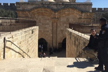 مشروع تهويدي يسعى الاحتلال لتنفيذه في مصلى باب الرحمة