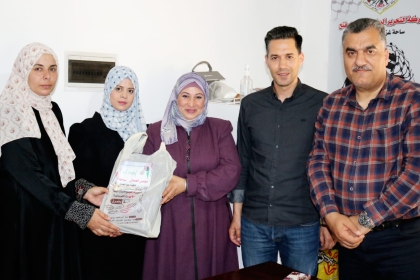 مجلس العمال يُكرم الأخوات الناشطات على مواقع التواصل الاجتماعي في لجنة المرأة العاملة بمحافظة رفح