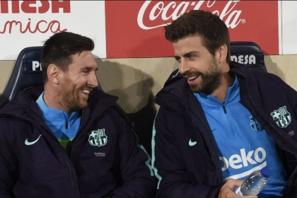 بيكيه ساخرا من قضية انتقال ميسي: أضحكني الأمر