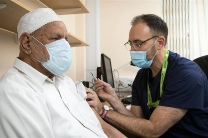 ما هي التطعيمات المهمة لكبار السن؟