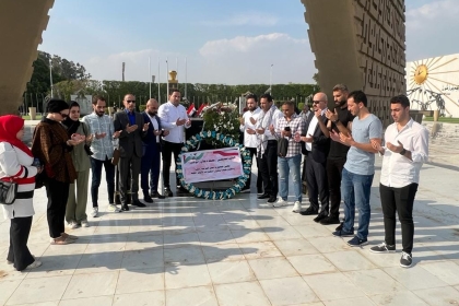 إصلاحي فتح يهنىء الشعب المصري بانتصارات أكتوبر ويضع إكليلاً من الزهور على النصب التذكاري للجندي المجهول