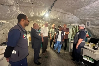 مدير مجمع ناصر الطبي يُناشد دولة الإمارات لإعادة تأهيل المستشفى بعد الكارثة التي أحلت به