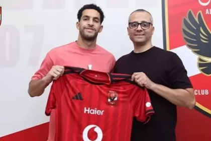 الأهلي المصري يُجدد عقد حارسه مصطفى شوبير