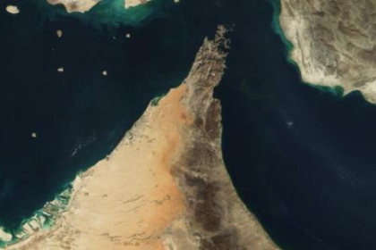 ترامب ينشر خريطة لمضيق هرمز ويطلق عليه اسمه