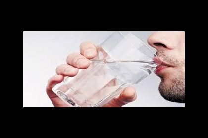 كيف تعرف أنك تشرب ما يكفي من الماء؟