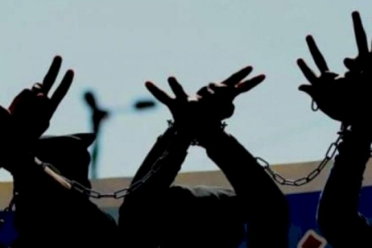 ثلاثة أسرى يواصلون إضرابهم المفتوح عن الطعام في سجون الاحتلال