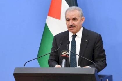 الاحتلال يعيق وصول اشتية  إلى مدينة جنين