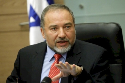 ليبرمان:"من الممكن الاعلان اليوم عن انجاز تشكيل حكومة التغيير"