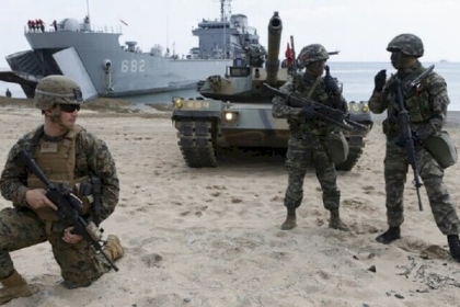 موسكو تعتبره "استفزازا خطيرا".. الجيش الأمريكي ينفذ تدريبات براجمات الصواريخ على حدود روسيا