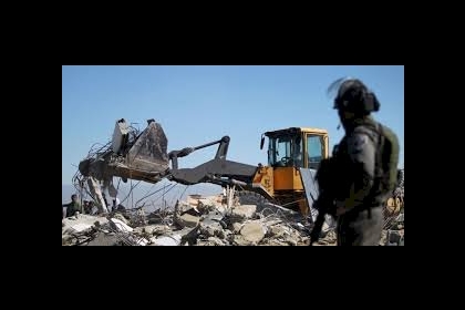 قلقيلية: الاحتلال يُخطر 15 منزلًا بوقف البناء في بلدة عزون