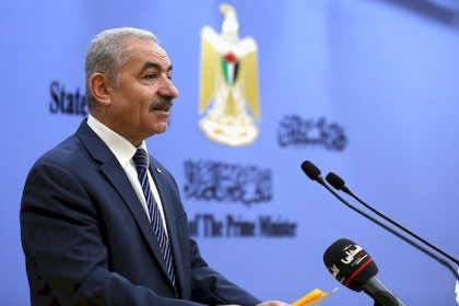 ترقيات جديدة لموظفي السلطة تثير غضب من يكتون بنار التقاعد المالي والخصومات