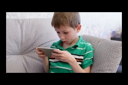 تأثير  الهاتف الذكي على الذاكرة البشرية