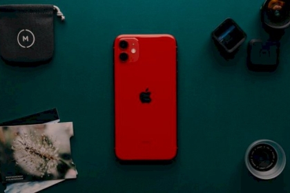 الآي-فون أغبى جهاز في العالم