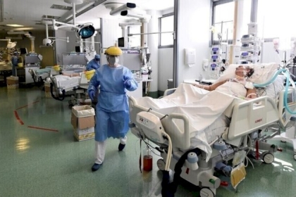 دراسة: فيروس كورونا يمكن أن يقطع ألياف عضلة القلب ويزيل الحمض النووي للخلايا