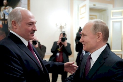 بوتين ولوكاشينكو يبدآن مباحثاتهما في سوتشي